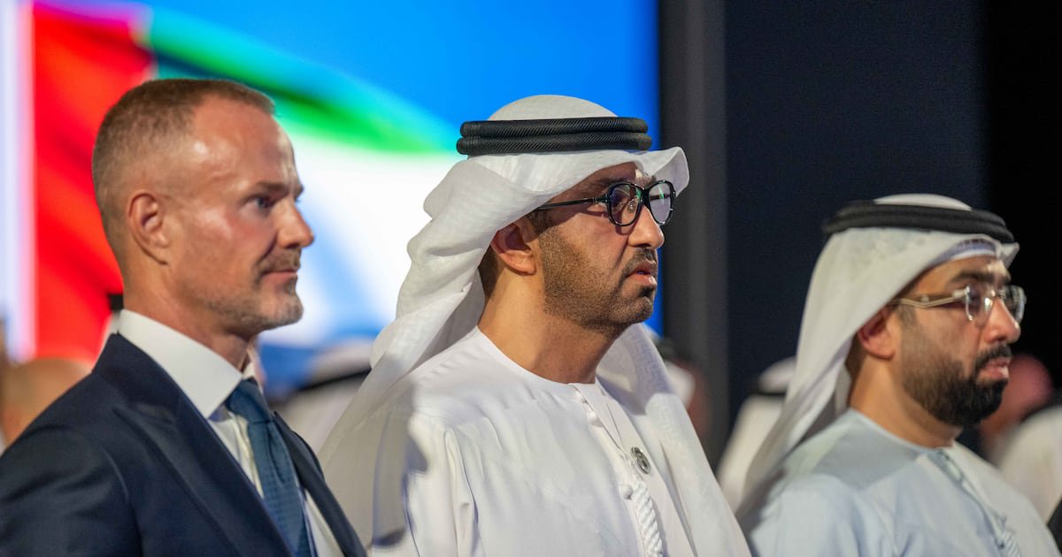 أدنوك تطرح فرصا بقيمة ١٦.٣ مليار دولار للتصنيع المحلي على الموردين الإماراتيين