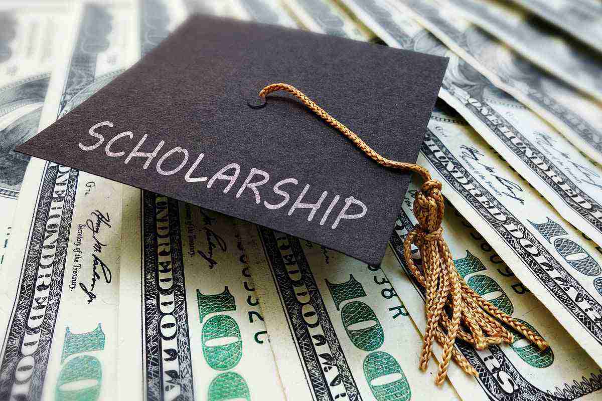 UAE Launches AI-Powered Scholarship Platform, Cutting Applications to Five Minutes