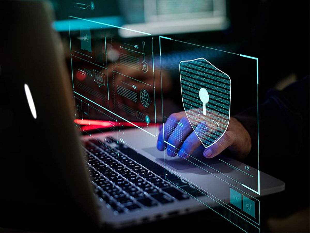 الإمارات العربية المتحدة: تم إحباط هجمات إلكترونية إرهابية